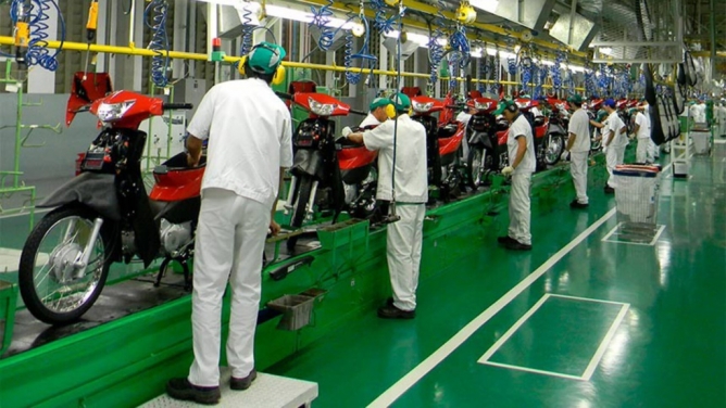 A redução da jornada de trabalho de 44 horas para 30 horas semanais será pauta no retorno do Senado Federal em 2024