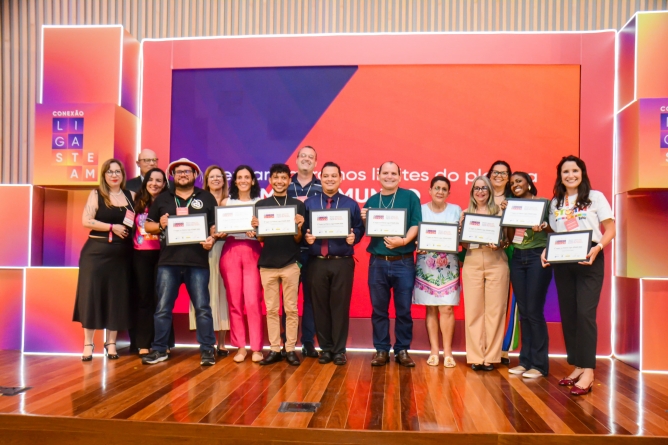 Prêmio Liga STEAM 2025, da Fundação ArcelorMittal, já tem projetos inscritos de Araranguá, Brusque, Florianópolis, Joinville e São Francisco do Sul.